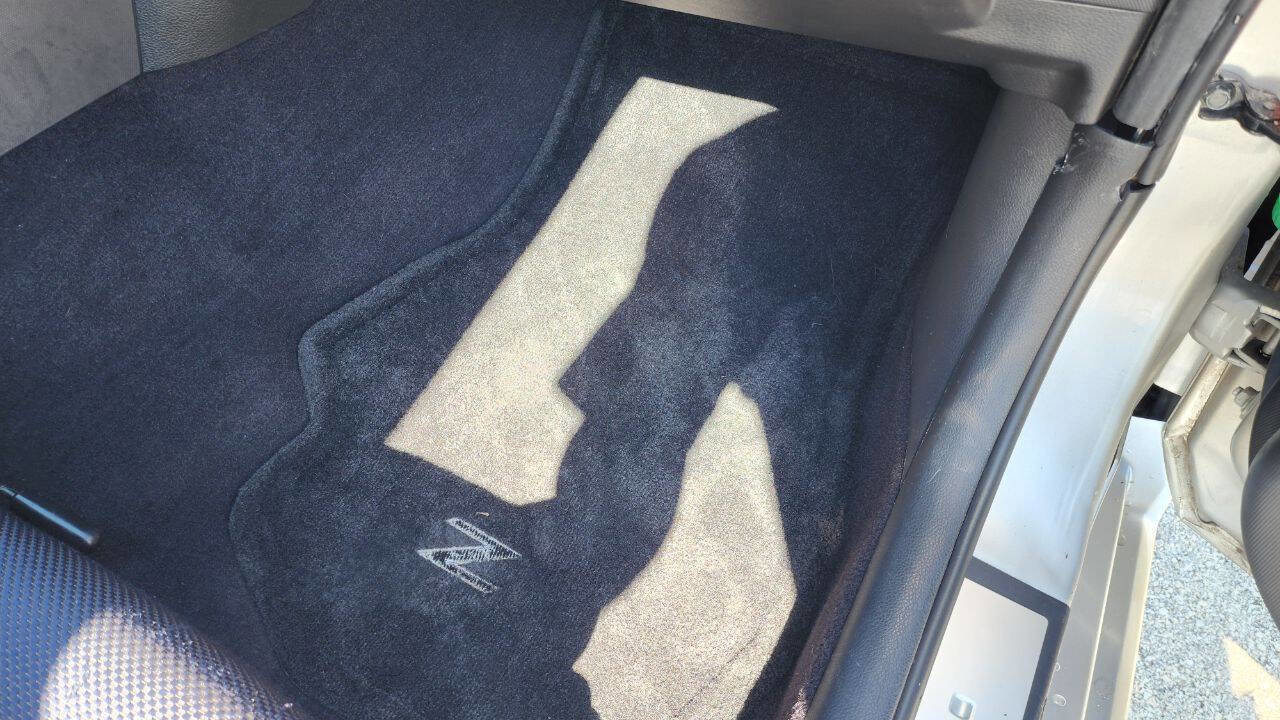 Used 2003 Nissan 350Z Enthusiast image 17