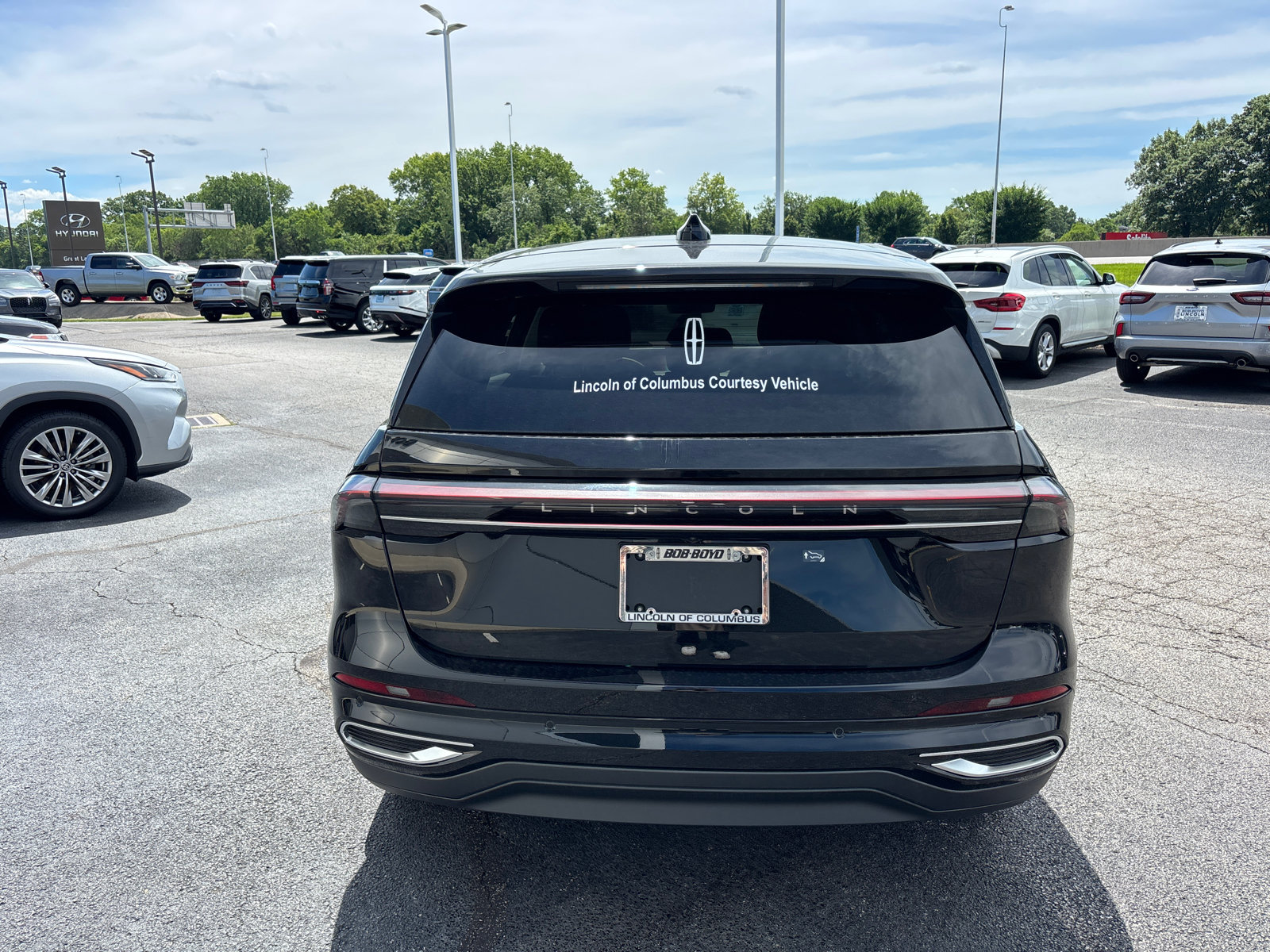 New 2026 Lincoln Nautilus Premier AWD/4WD image 6