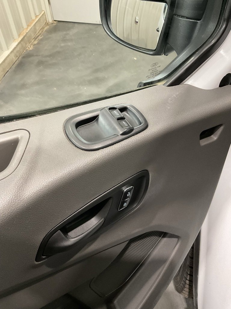 Used 2023 Ford Transit 350 XL image 7