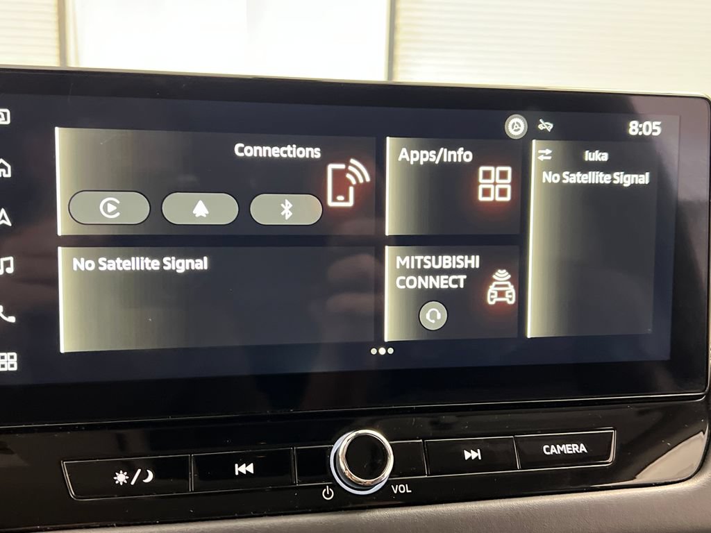 Used 2025 Mitsubishi Outlander SE AWD/4WD image 61