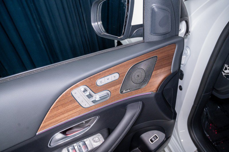 New 2026 Mercedes-Benz GLS 450 4MATIC image 12
