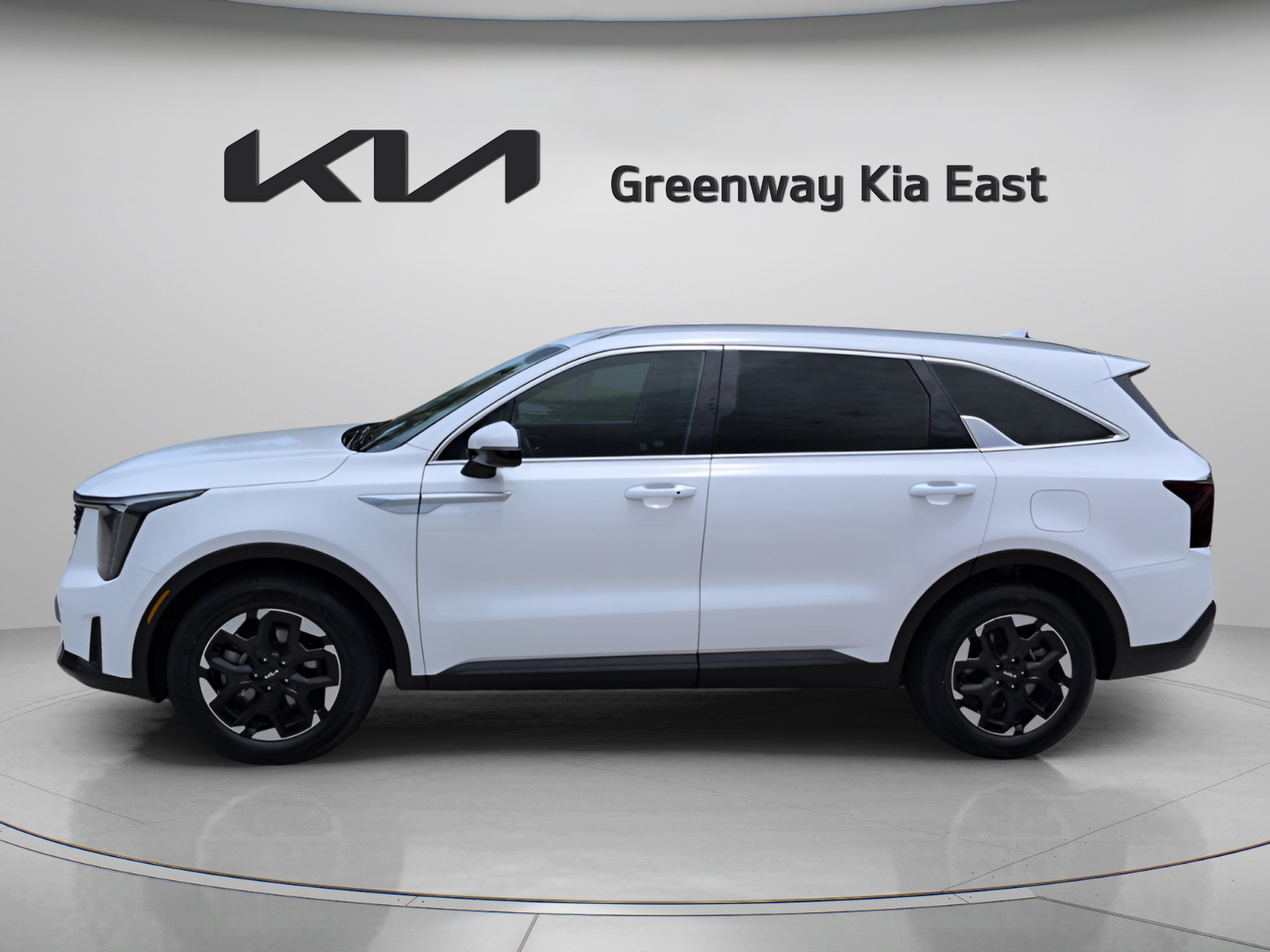 Certified 2026 Kia Sorento S FWD image 9