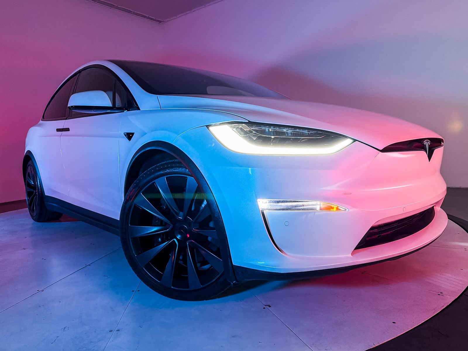 Used 2022 Tesla Model X AWD/4WD image 5