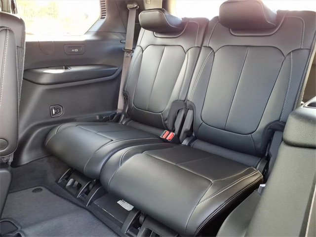 New 2025 Jeep Grand Cherokee L Limited image 18