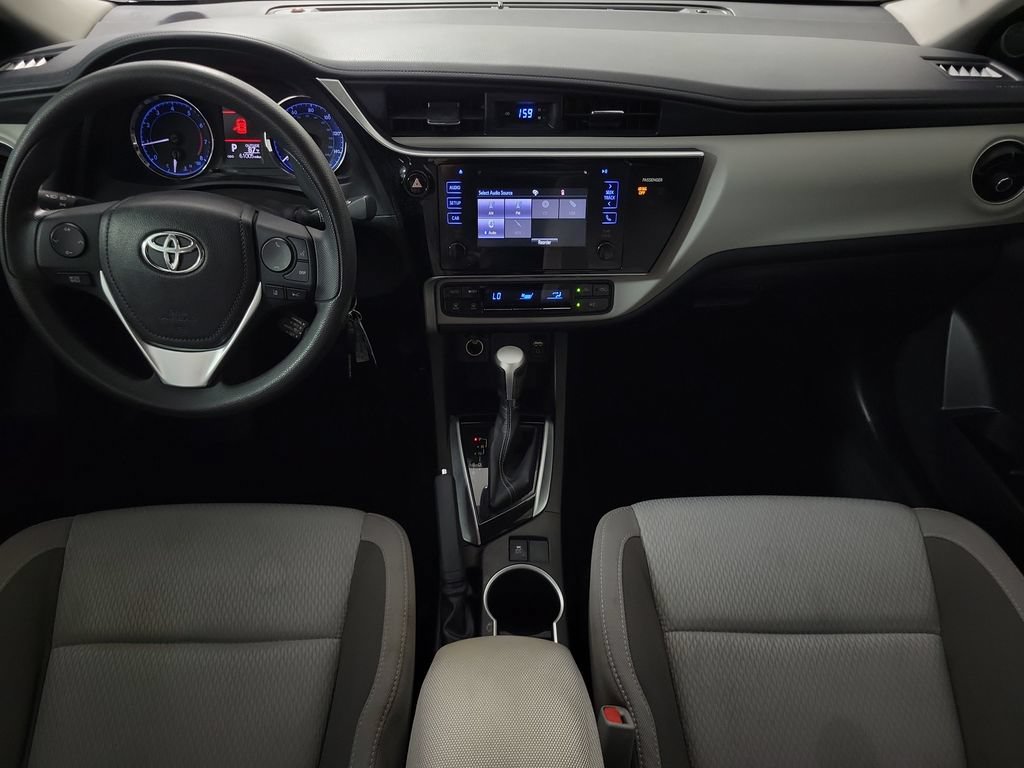 Used 2017 Toyota Corolla LE FWD image 9