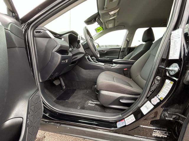 Used 2024 Toyota RAV4 LE image 10