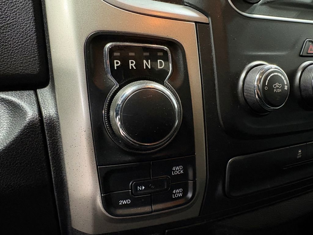 Used 2018 RAM 1500 Classic SLT image 29