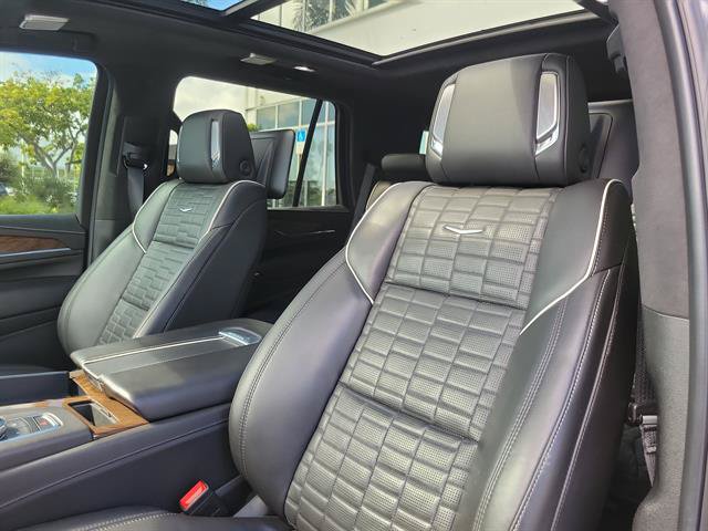Certified 2023 Cadillac Escalade Sport Platinum w/ LPO, ONYX Package AWD/4WD image 43