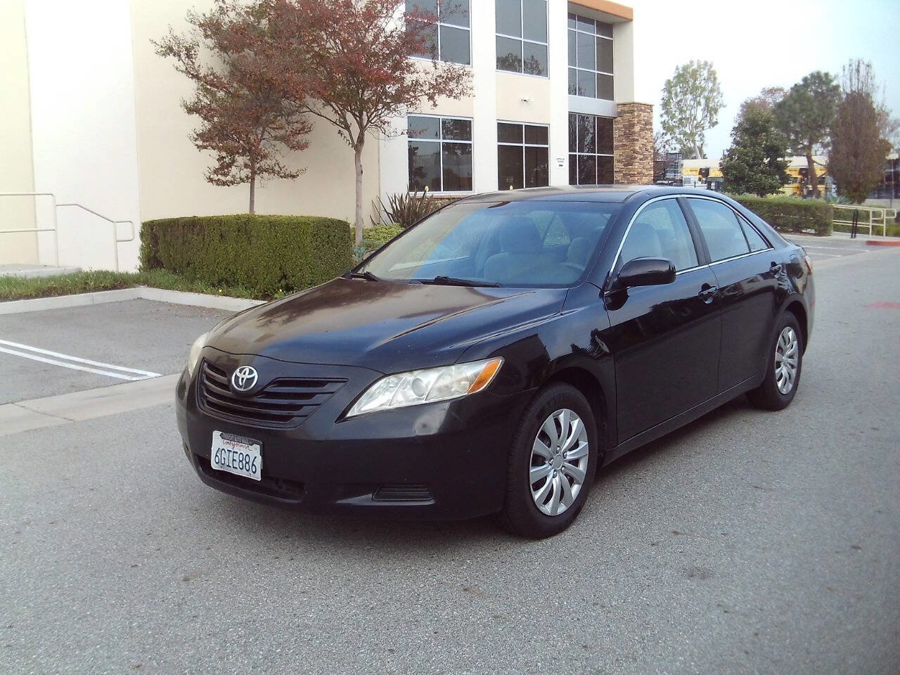 Used 2009 Toyota Camry LE image 3