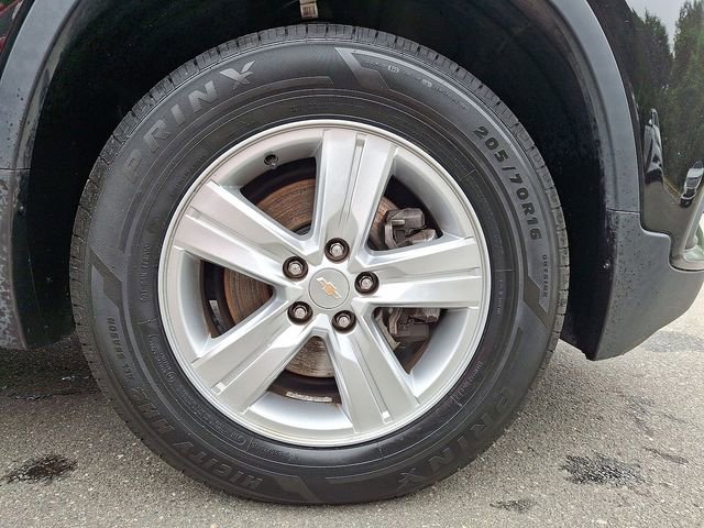 Used 2022 Chevrolet Trax LS w/ Tint and Cruise Package AWD/4WD image 35