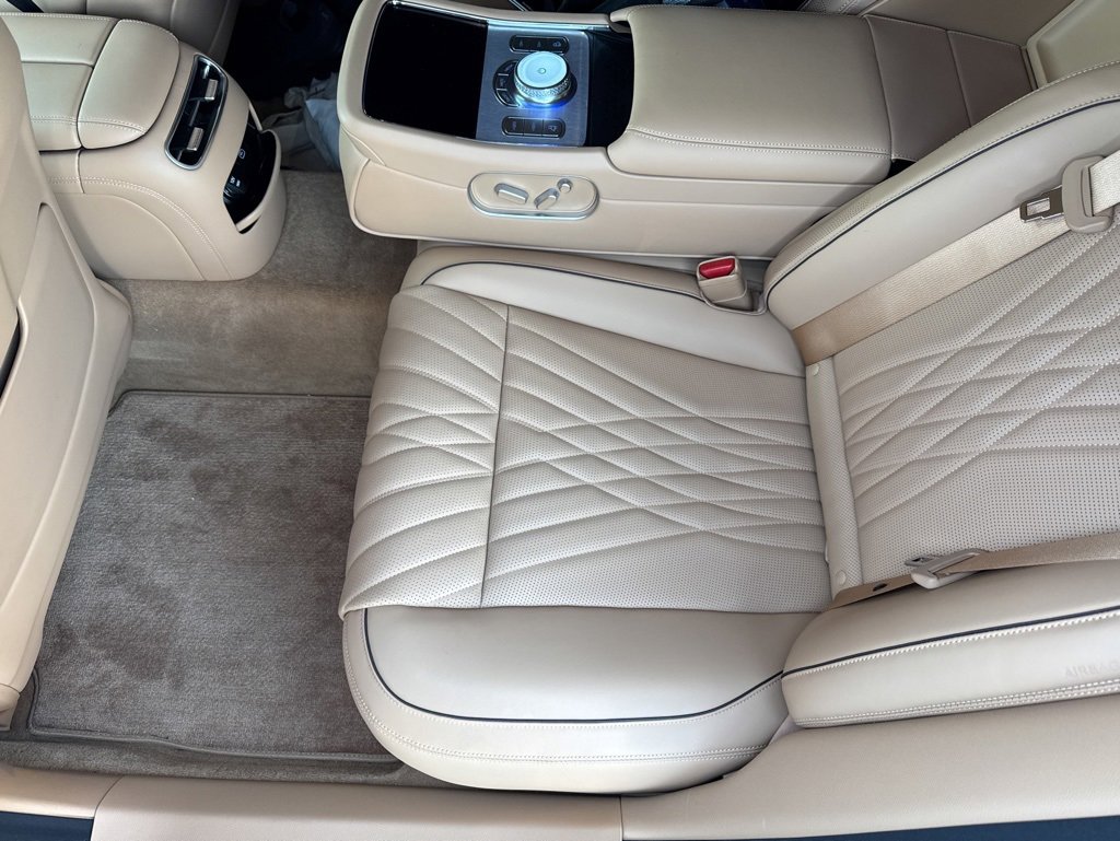 Used 2025 Genesis G90 3.5T image 13