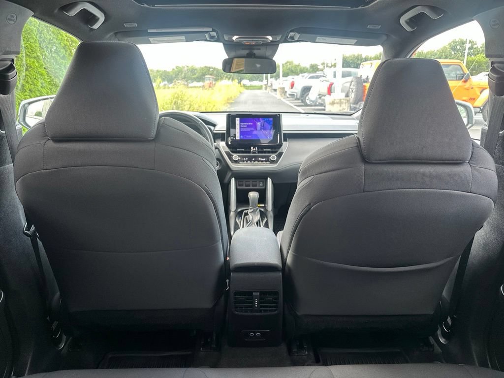 Certified 2023 Toyota Corolla Cross AWD Hybrid w/ Moonroof Package image 37