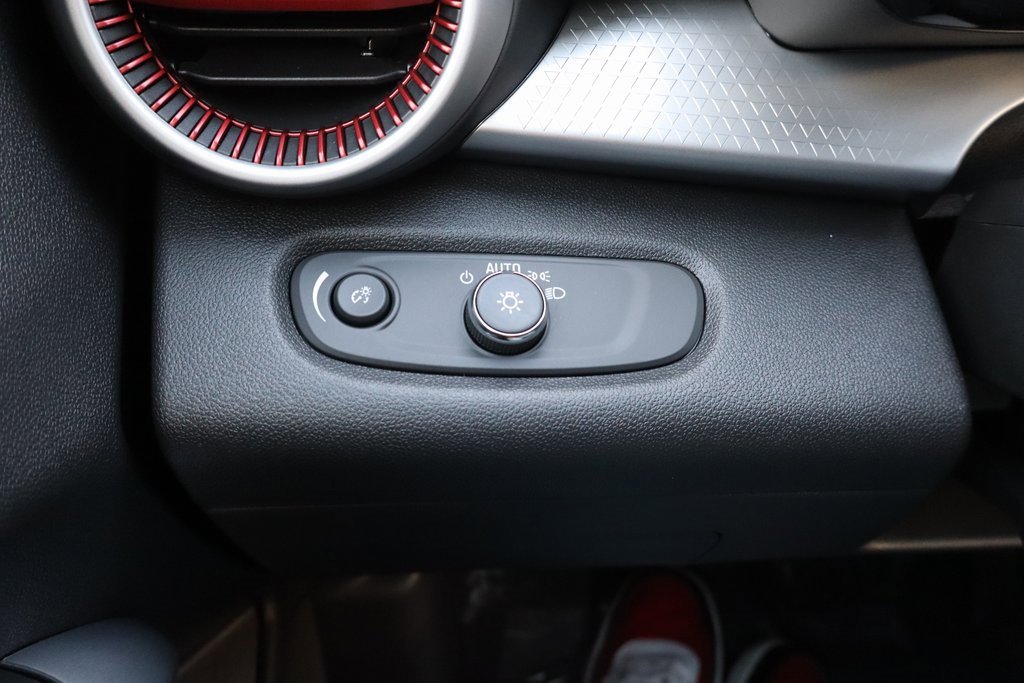 New 2026 Chevrolet Trax RS w/ Driver Confidence Package image 14