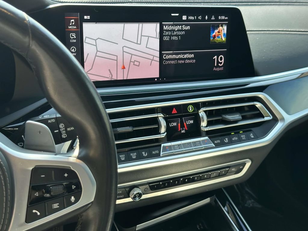 Used 2019 BMW X7 xDrive50i w/ M Sport Package AWD/4WD image 9