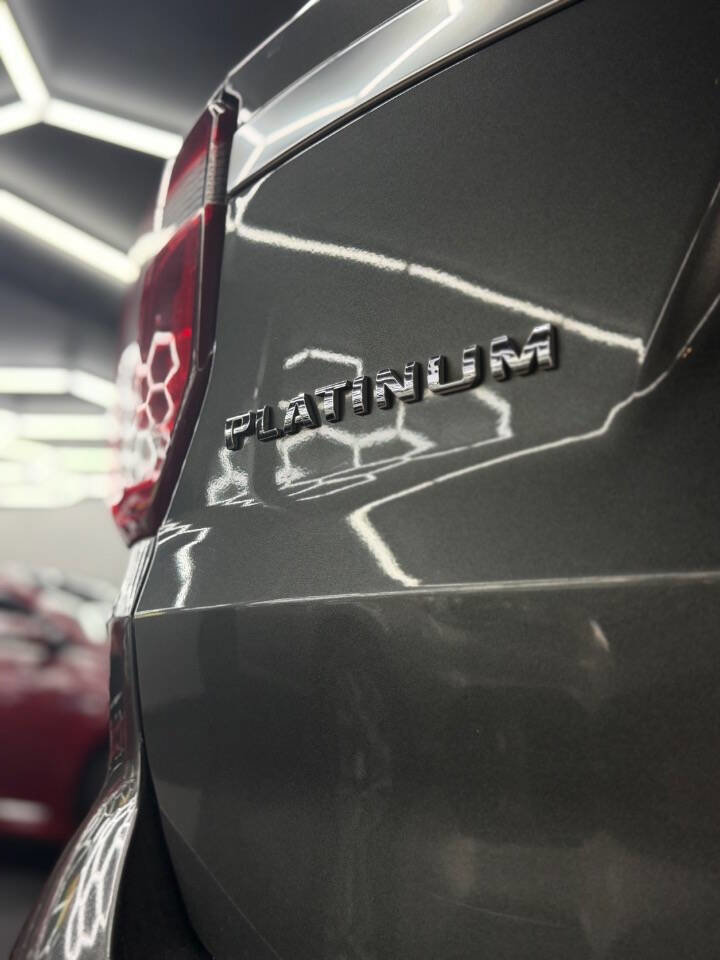 Used 2016 Ford Explorer Platinum image 9