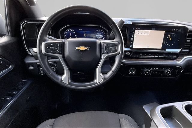 Used 2023 Chevrolet Silverado 1500 LT AWD/4WD image 8