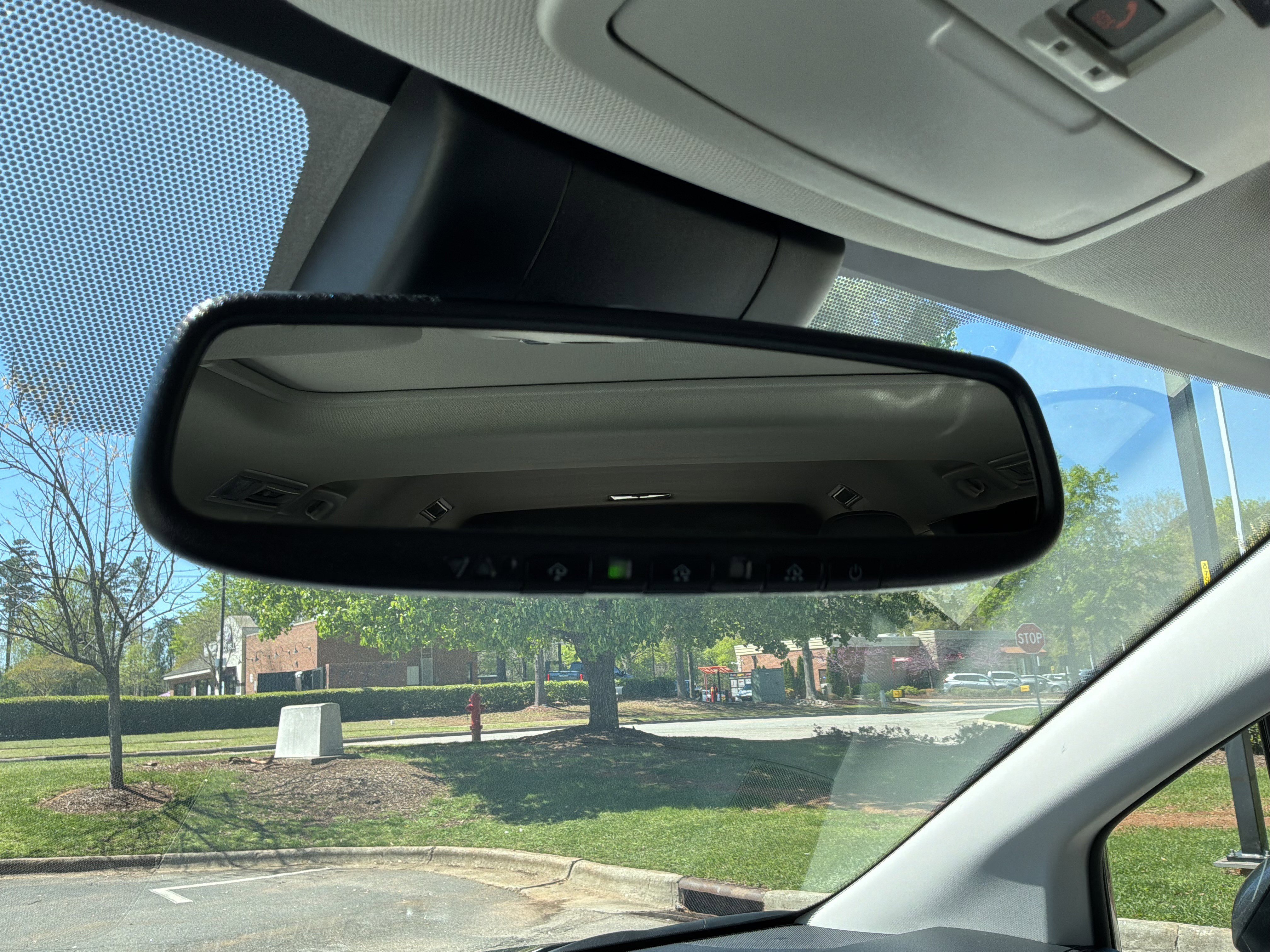 Used 2025 Toyota Sienna XLE image 26