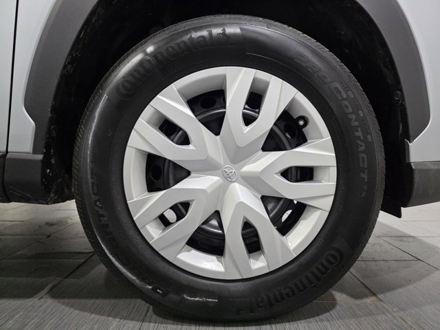 Used 2023 Toyota Corolla Cross L image 25