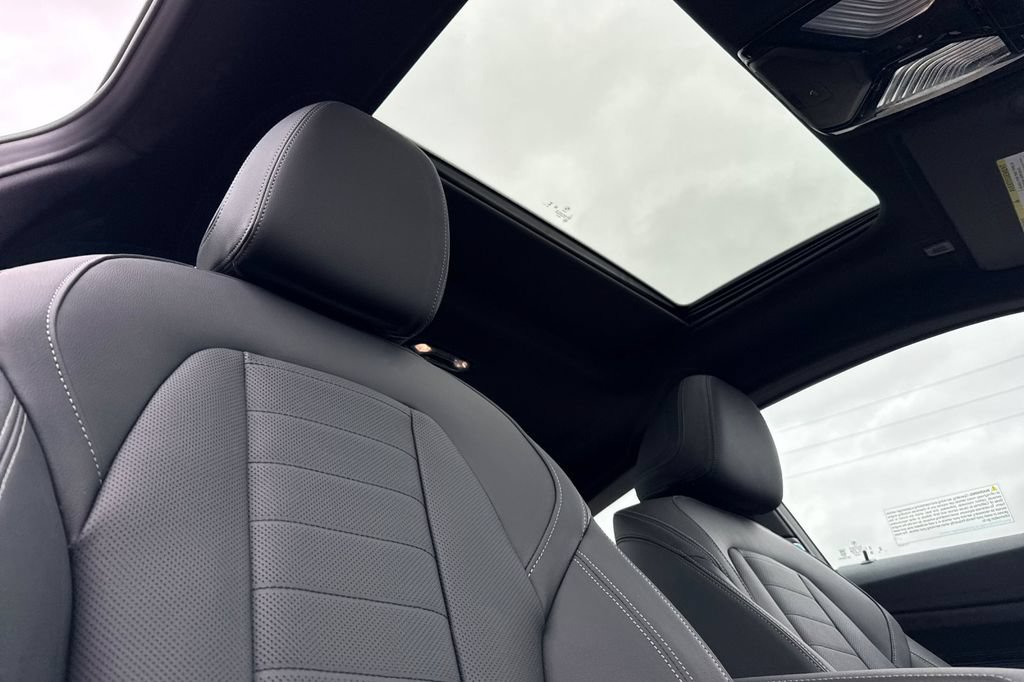 New 2027 BMW M440i Coupe RWD image 16