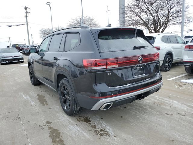 New 2026 Volkswagen Atlas Peak Edition image 3