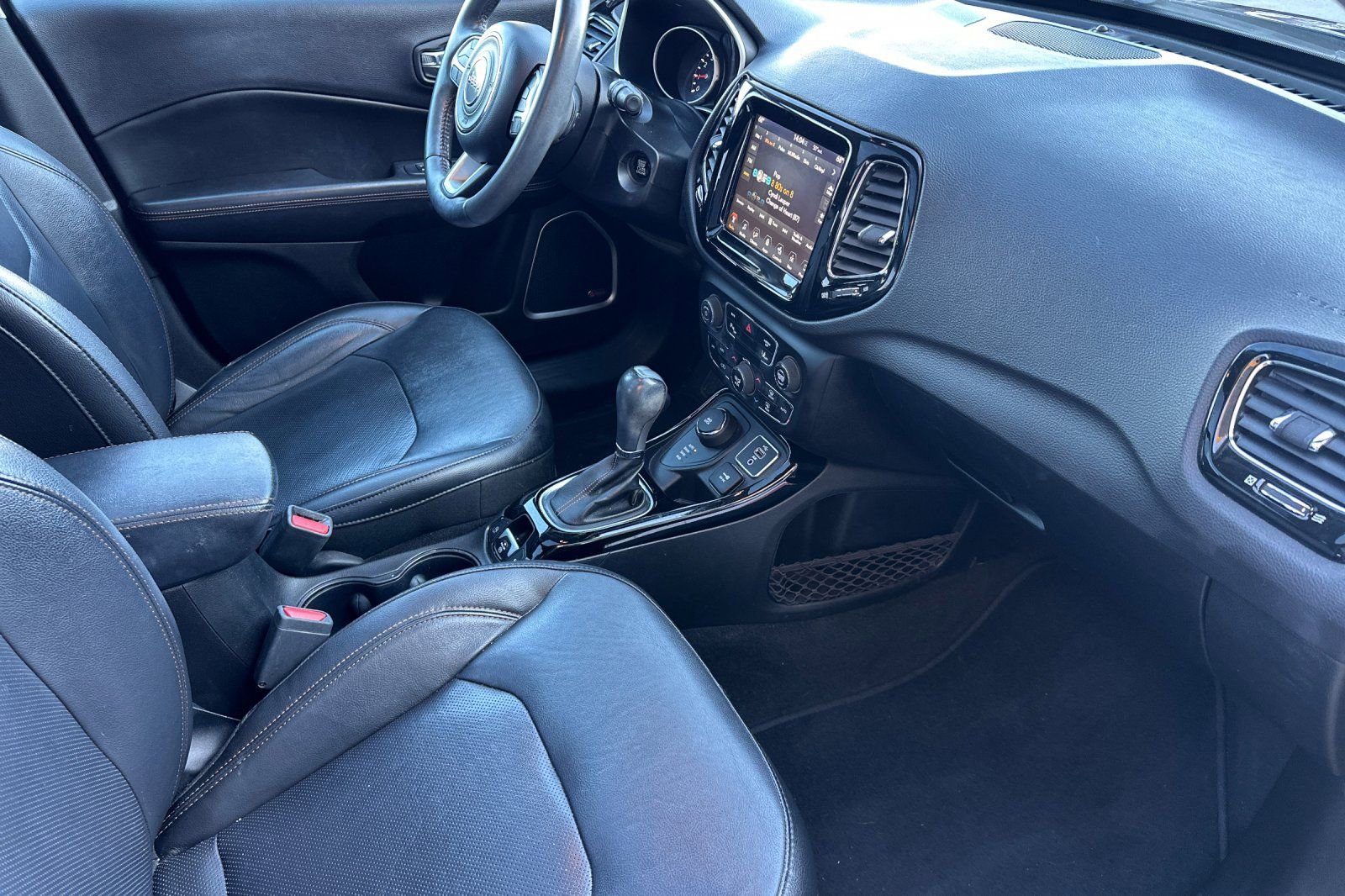 Used 2018 Jeep Compass Limited w/ Navigation Group image 19