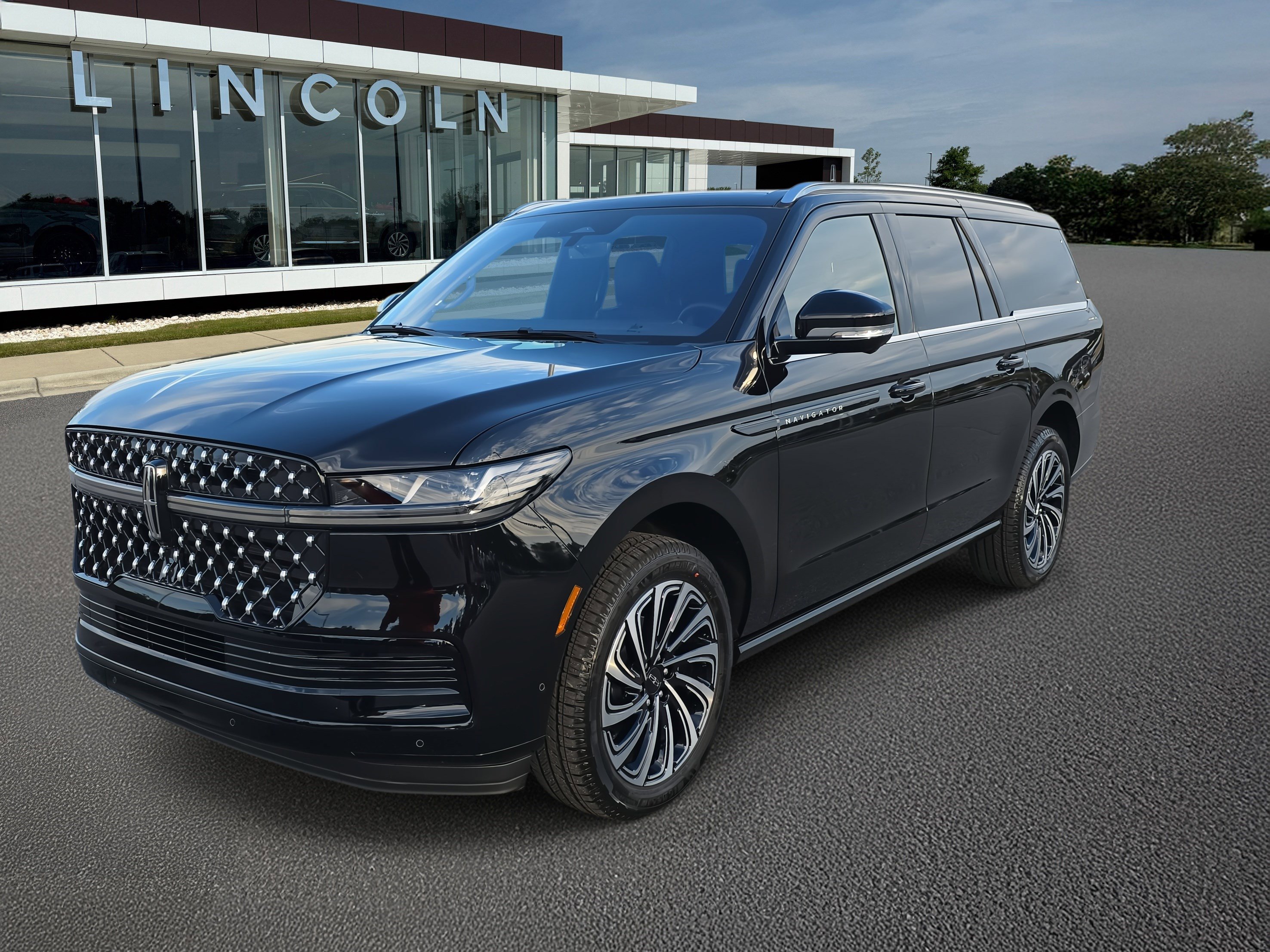 New 2025 Lincoln Navigator L Black Label image 1