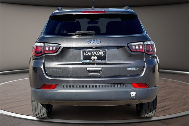 Used 2019 Jeep Compass Latitude image 4