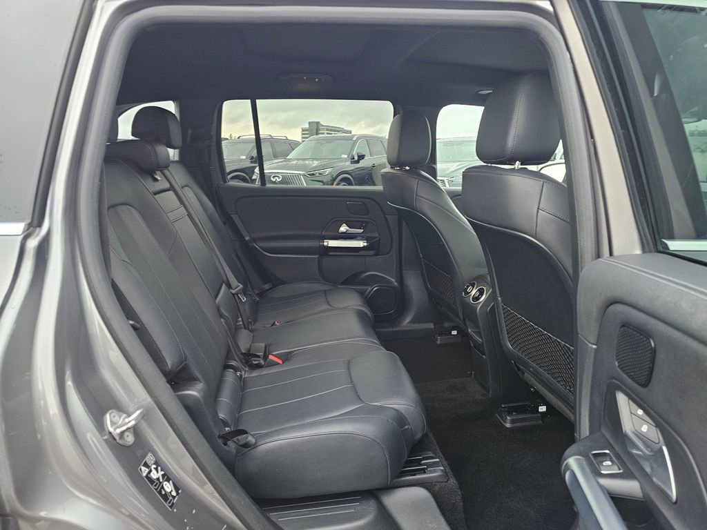 Used 2022 Mercedes-Benz EQB 350 4MATIC image 21