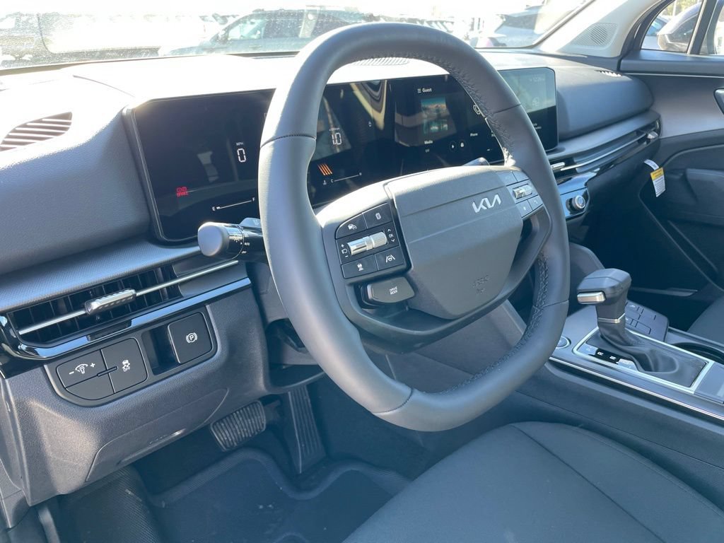 New 2026 Kia Sportage LX w/ LX Convenience Package FWD image 9