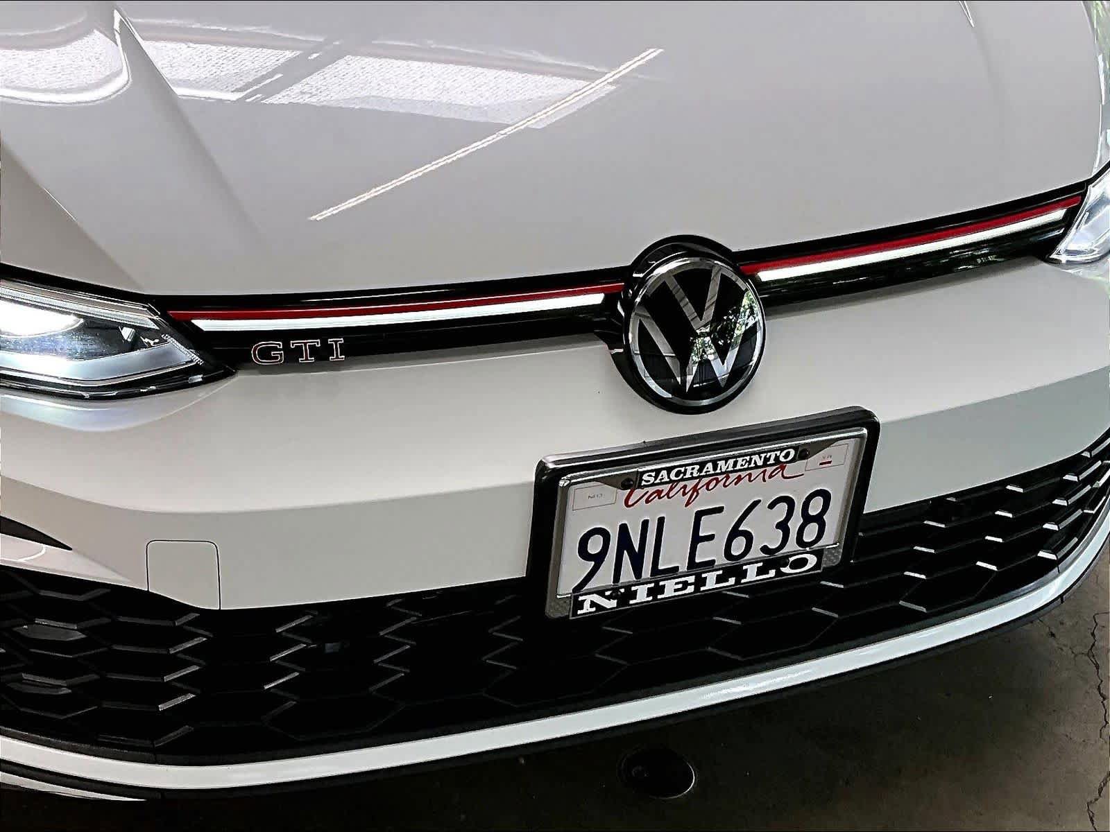 Used 2024 Volkswagen GTI SE FWD image 32