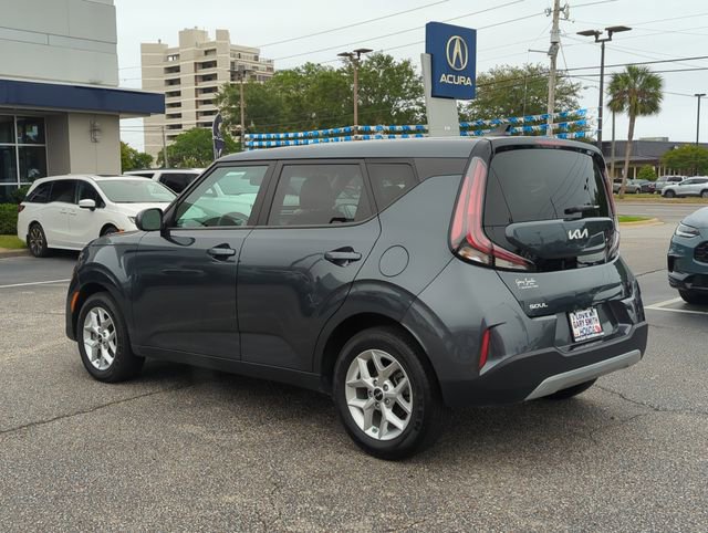 Used 2024 Kia Soul LX w/ Option Group 015 FWD image 6
