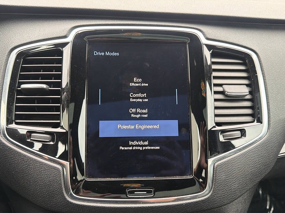 Used 2017 Volvo XC90 T6 Momentum w/ Vision Package AWD/4WD image 10