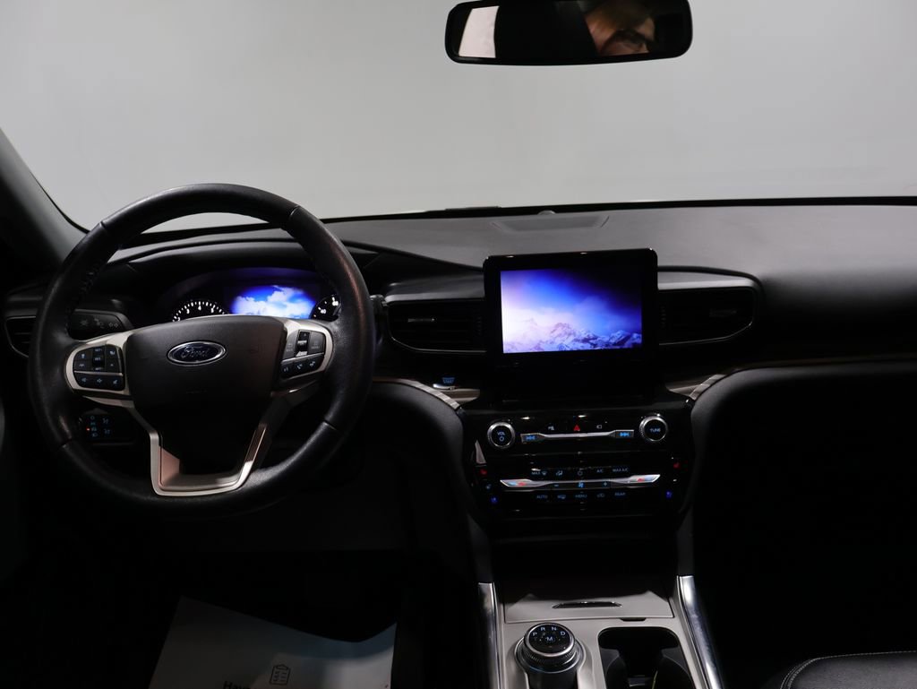 Used 2021 Ford Explorer Limited image 14