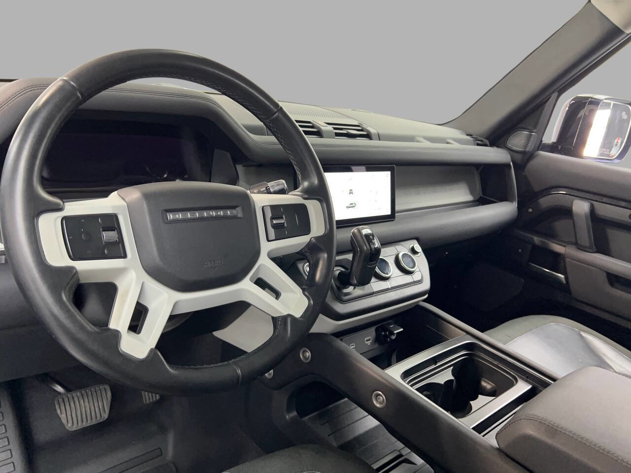 Used 2020 Land Rover Defender 110 S image 6