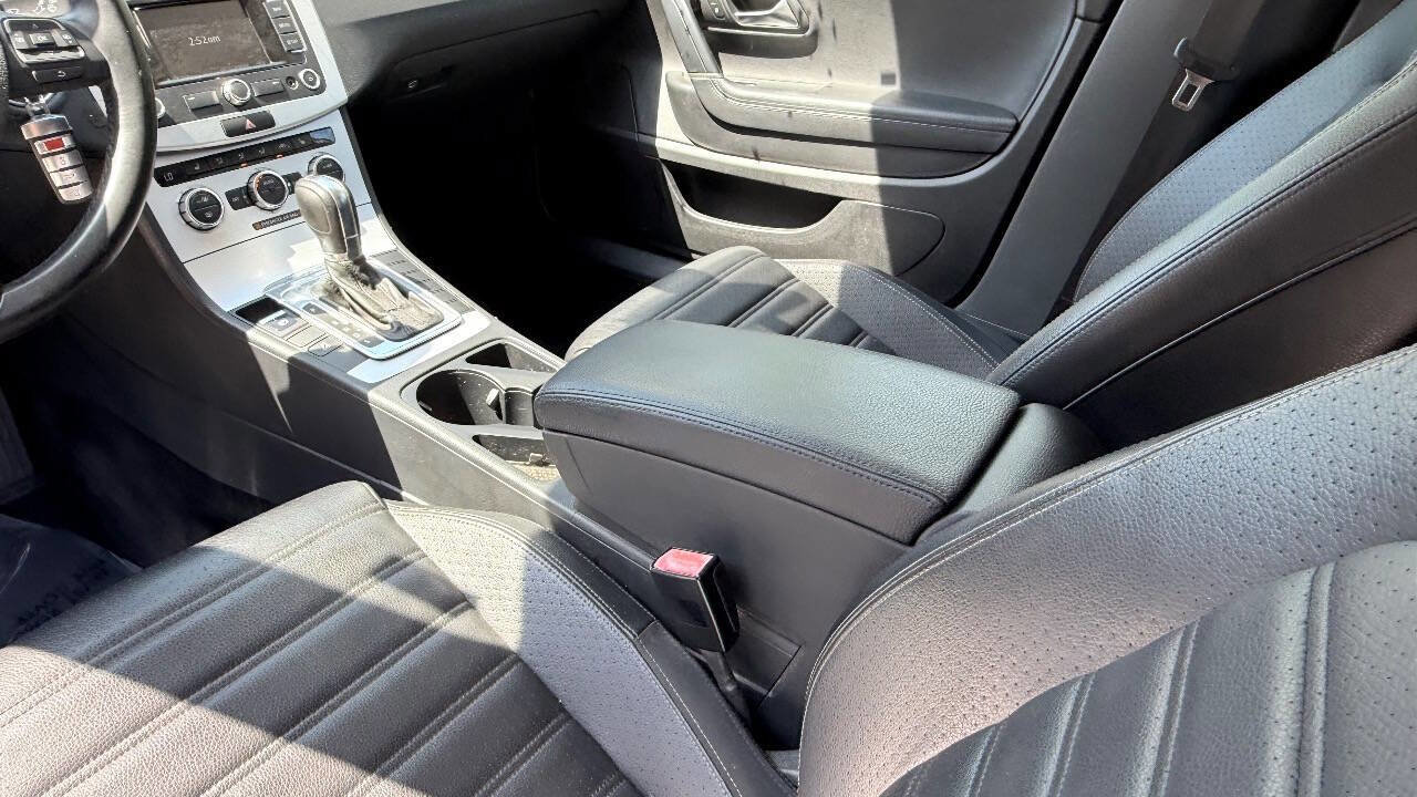 Used 2014 Volkswagen CC R-Line image 39