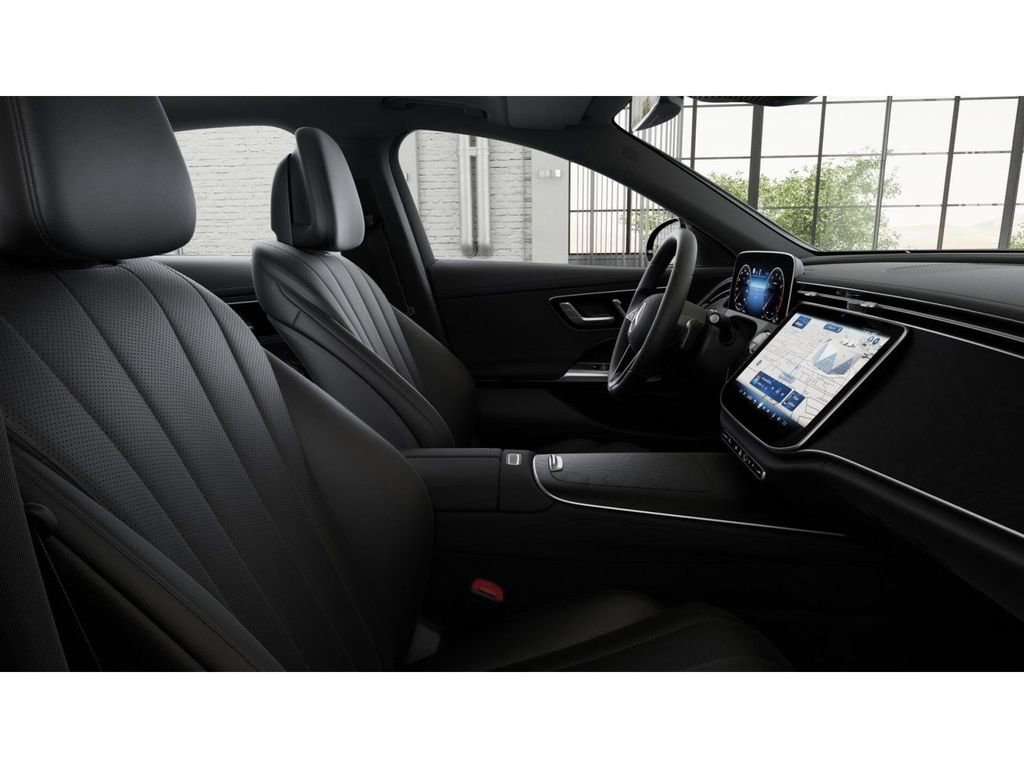New 2026 Mercedes-Benz E 350 4MATIC Sedan image 4