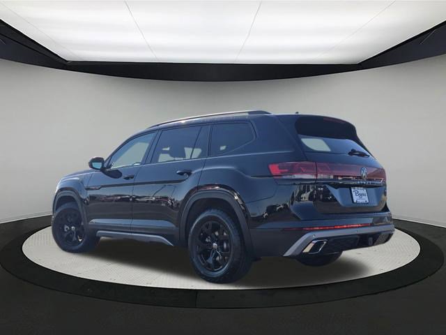 New 2026 Volkswagen Atlas Peak Edition image 5