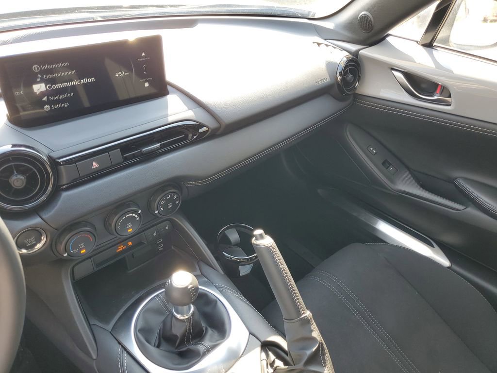 New 2026 MAZDA MX-5 Miata Club w/ Interior Package RWD image 27