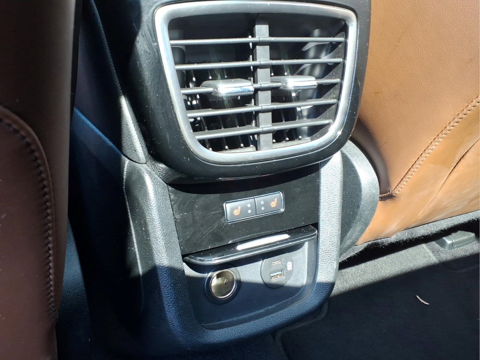 Used 2022 Lincoln Nautilus Reserve AWD/4WD image 13