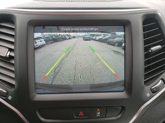 Used 2022 Jeep Cherokee Latitude Lux AWD/4WD image 23