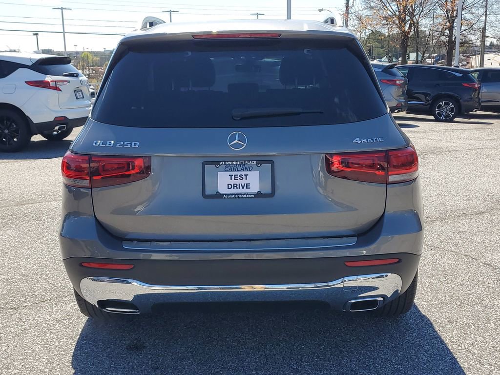 Used 2022 Mercedes-Benz GLB 250 4MATIC w/ Premium Package Lite image 6