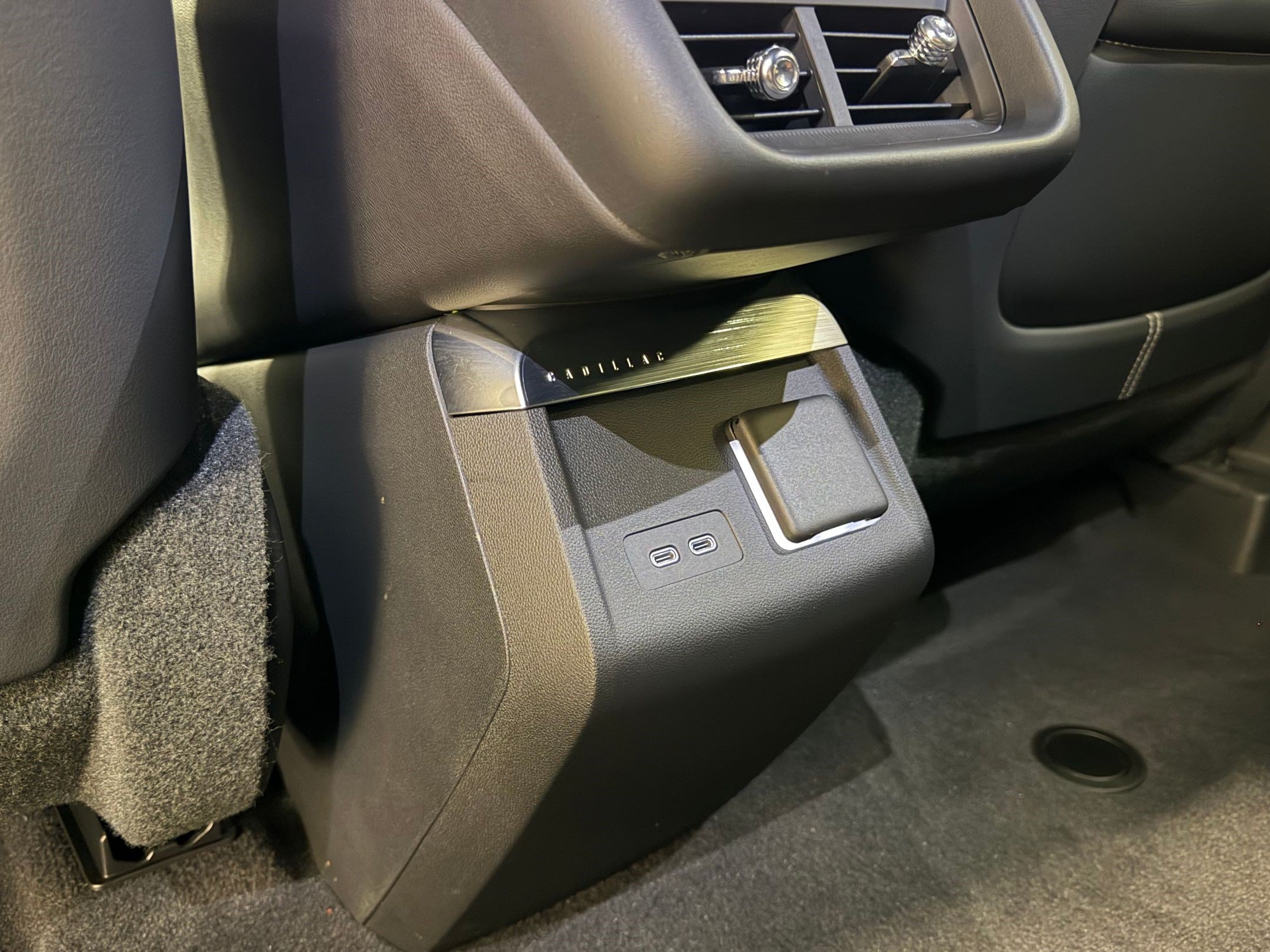Certified 2024 Cadillac Lyriq Luxury RWD image 43