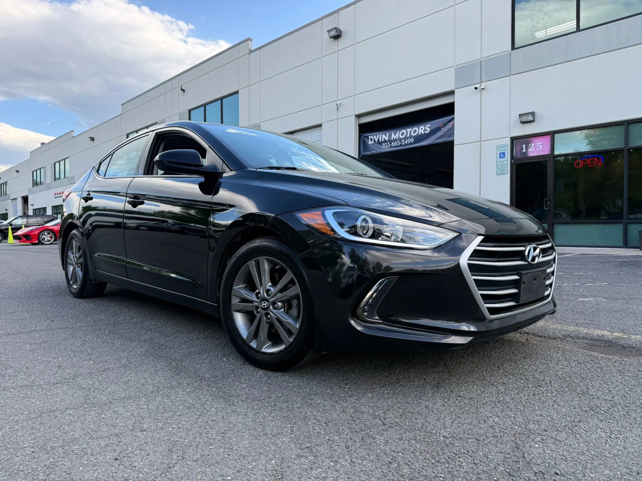 Used 2018 Hyundai Elantra Value Edition FWD image 2