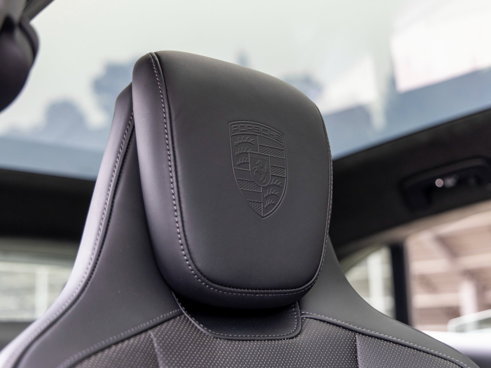 New 2025 Porsche Taycan 4S image 54