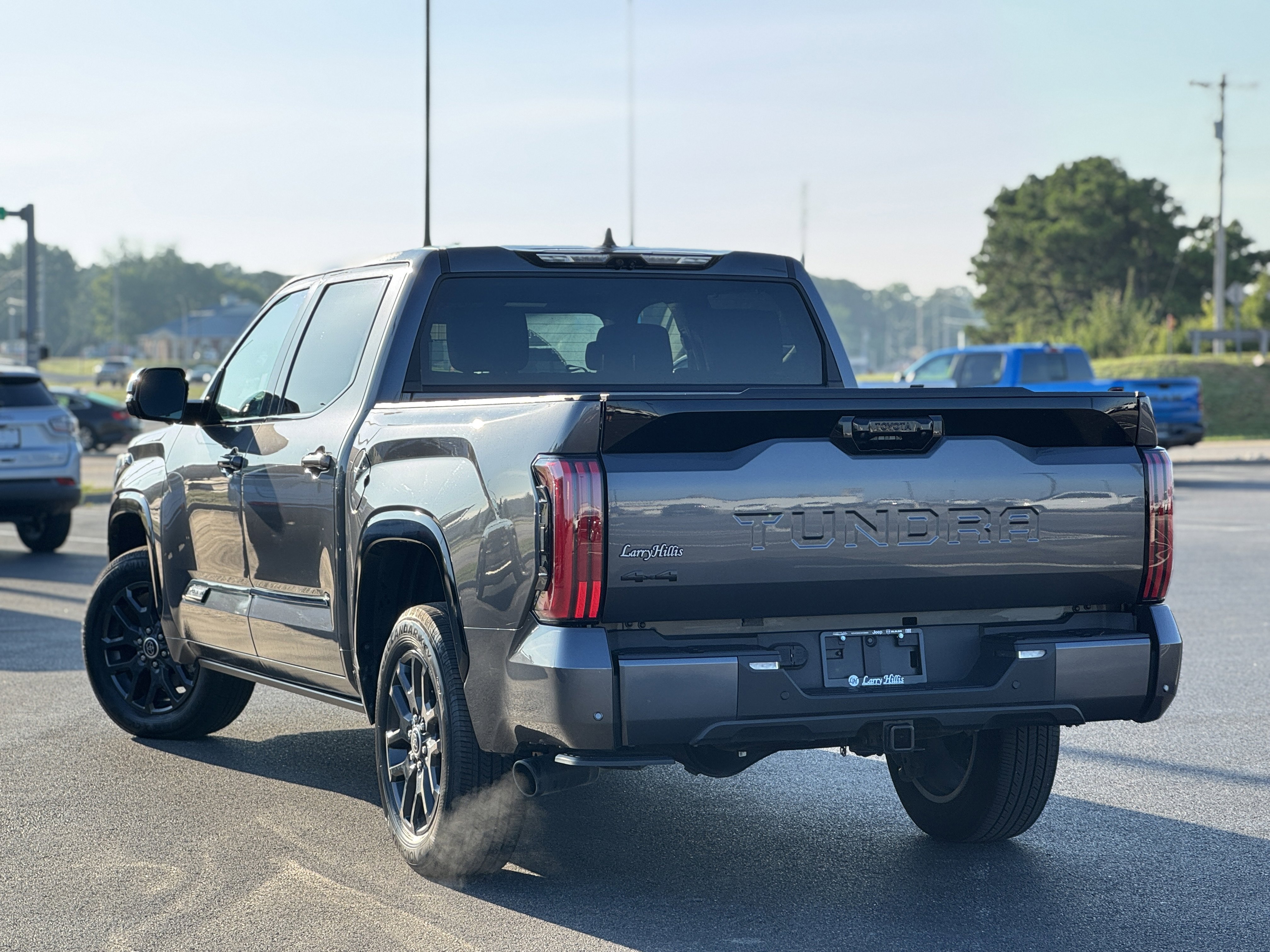 Used 2023 Toyota Tundra Platinum image 5