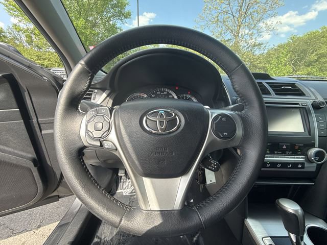 Used 2012 Toyota Camry SE FWD image 14