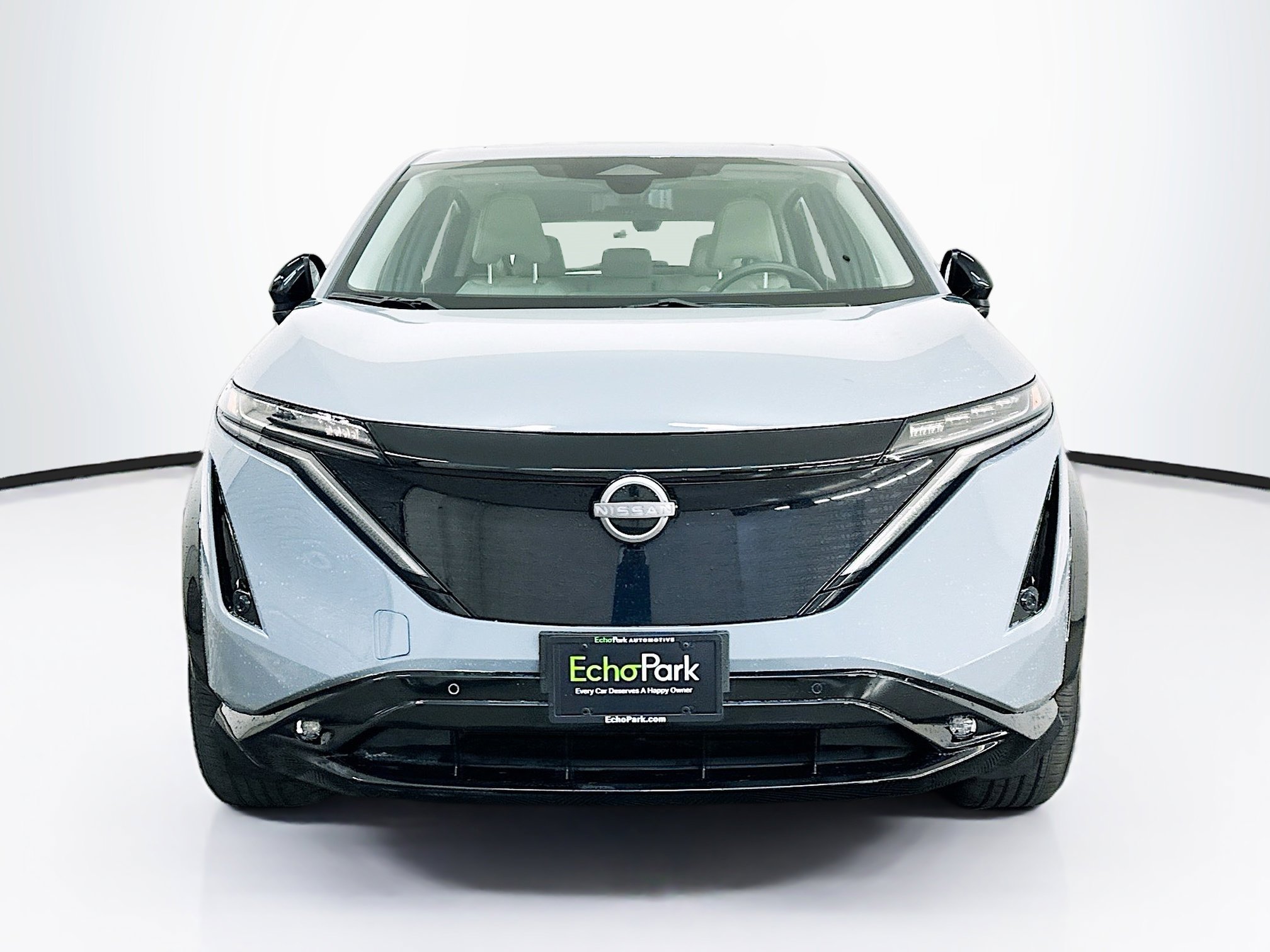 Used 2024 Nissan Ariya AWD image 2