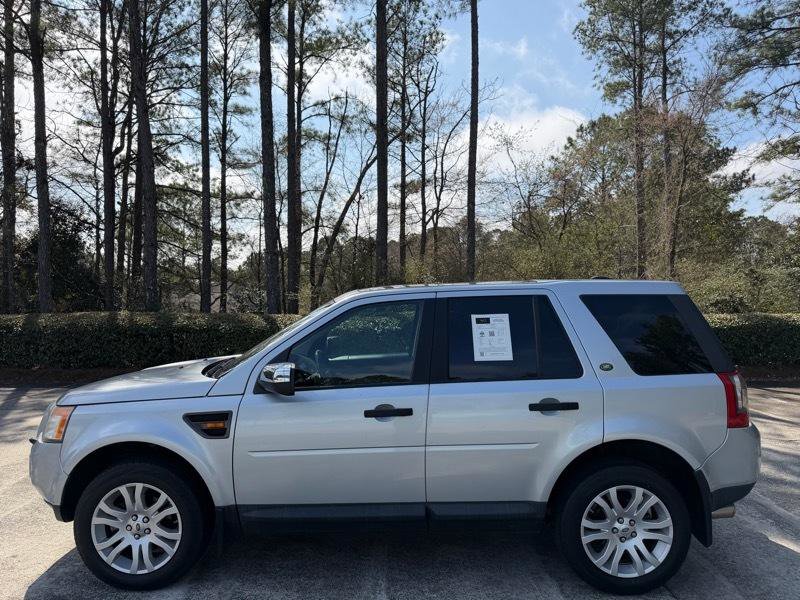 Used 2008 Land Rover LR2 SE image 5