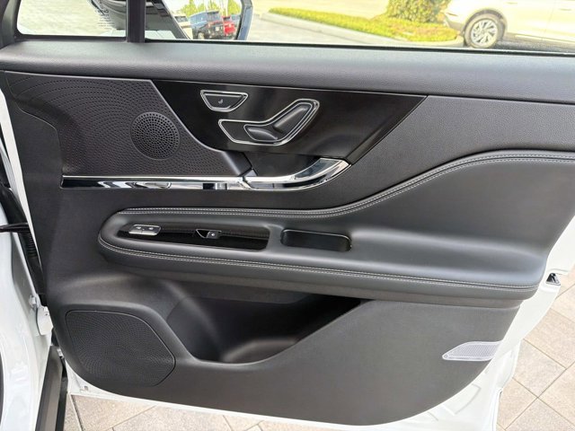Certified 2024 Lincoln Corsair FWD image 19