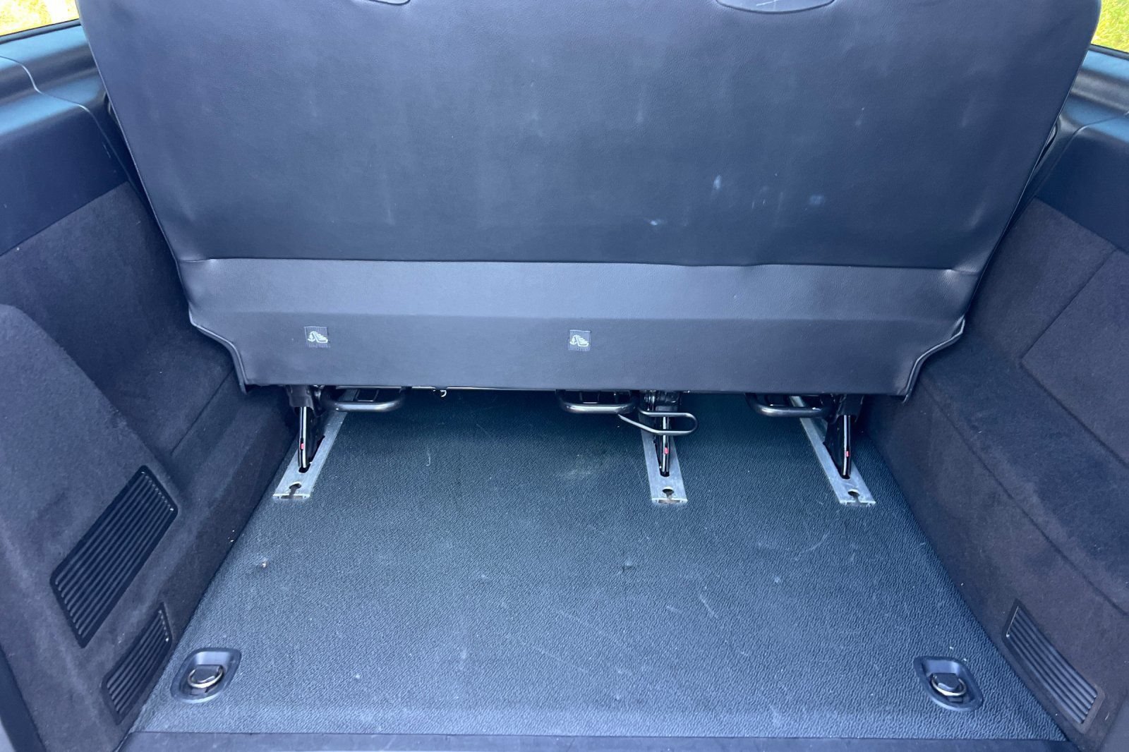 Used 2018 Mercedes-Benz Metris Passenger image 18